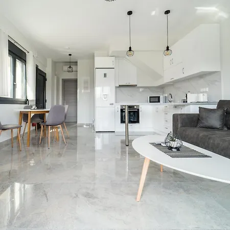 Elko Luxury Maisonette - Private Pool - Sleeps 8 بيت للعطل *