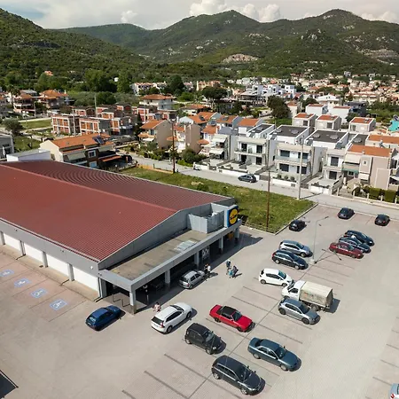 Elko Luxury Maisonette - Private Pool - Sleeps 8 بيت للعطل Nea Iraklitsa