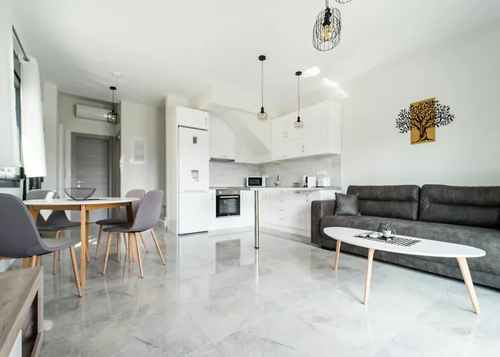 度假居 Elko Luxury Maisonette - Private Pool - Sleeps 8