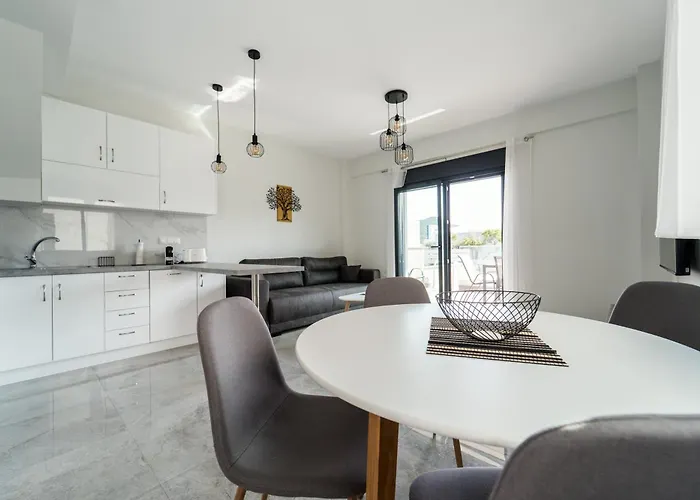 Elko Luxury Maisonette - Private Pool - Sleeps 8 度假居 Nea Iraklitsa